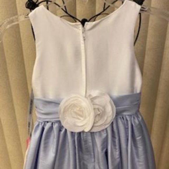 Pretty Lilac/White Taffeta & Lace Girls Formal Dress Size 6 - Picture 5 of 7
